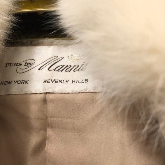 Vintage - Furs by Mannis in Beverly Hills - White Rabbit Jacket - Picture 4 of 10